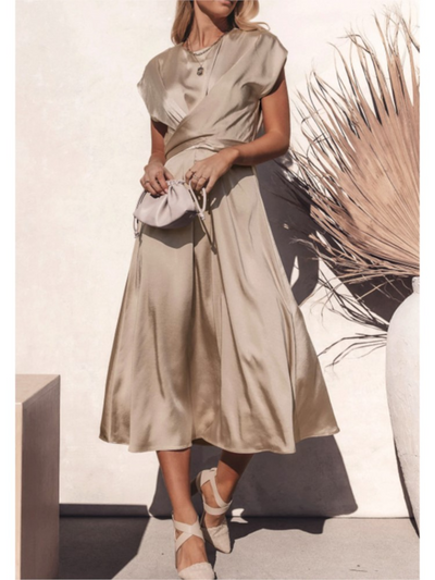 Isabelle - Robe en satin avec drapé croisé et décolleté en V