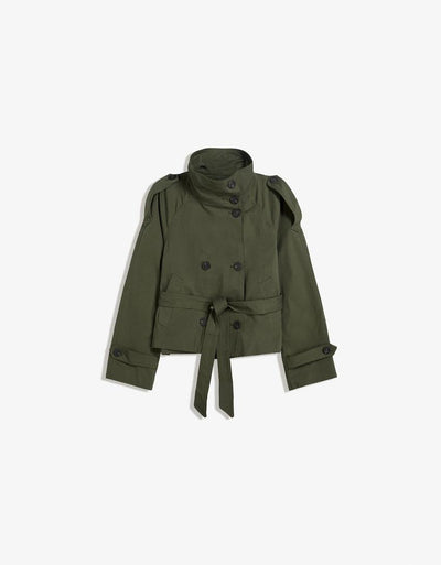 Trench-coat court