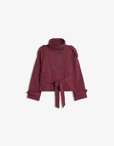 Trench-coat court