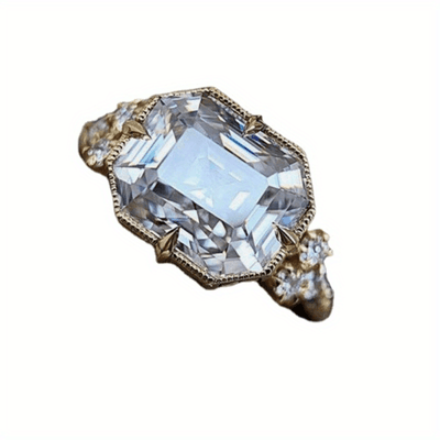 Bague en or rose au style parisien