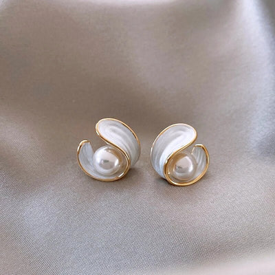 Antoinette | Boucles d'oreilles de luxe avec opale blanche