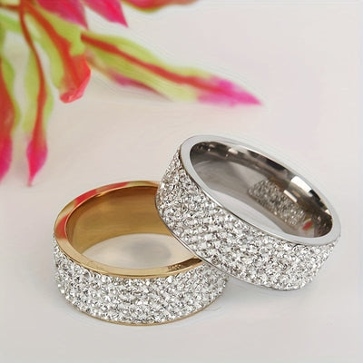 Bague en diamants indiscernables du vrai
