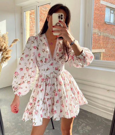 Amandine – Robe Courte Fleurie Parfaite pour les Festivals et Journées Ensoleillées