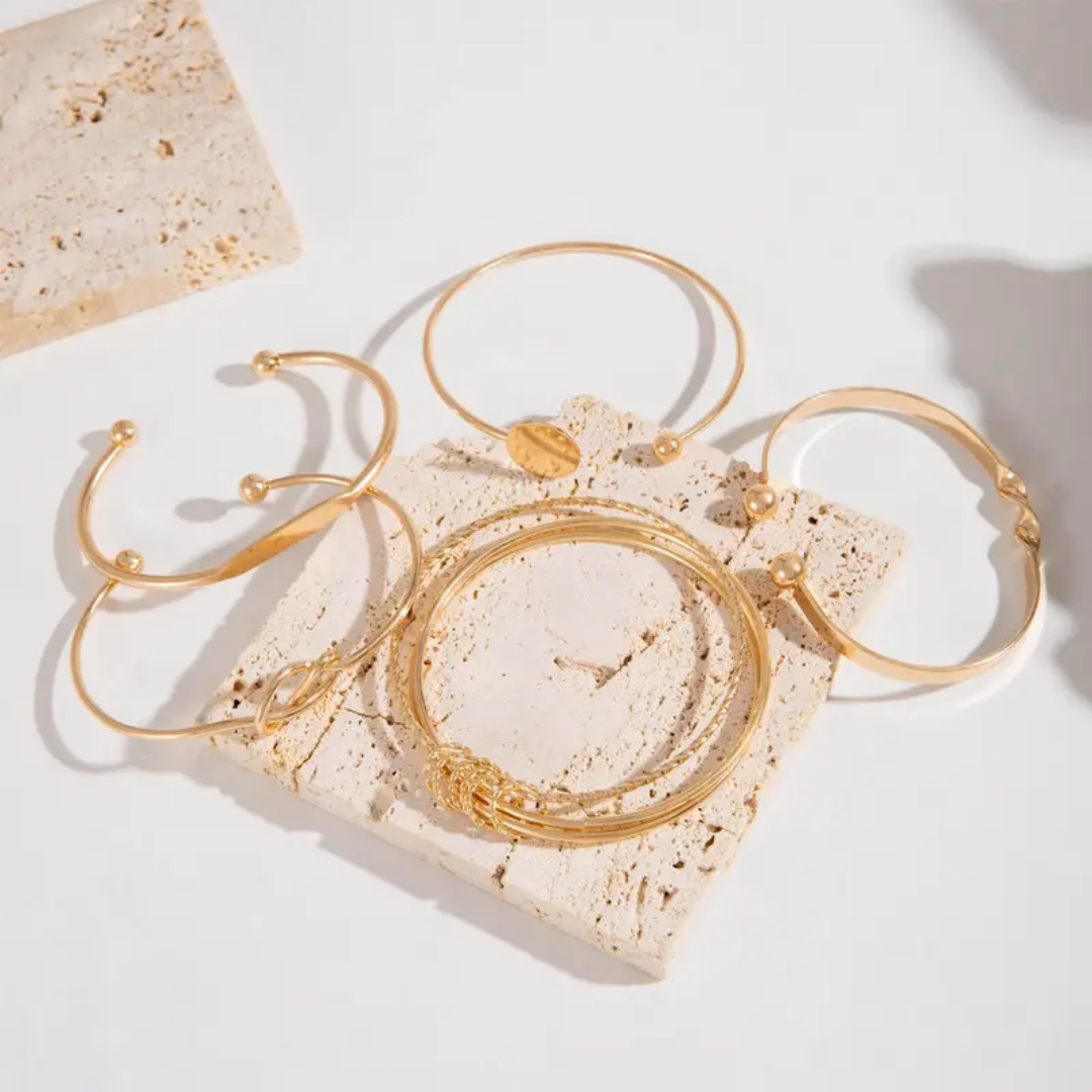 Clara™ | Ensemble de bracelets élégants avec détails de nœuds et finition dorée luxueuse