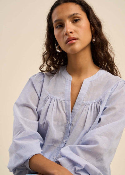 Chemise en coton avec col tunisien et détails froncés