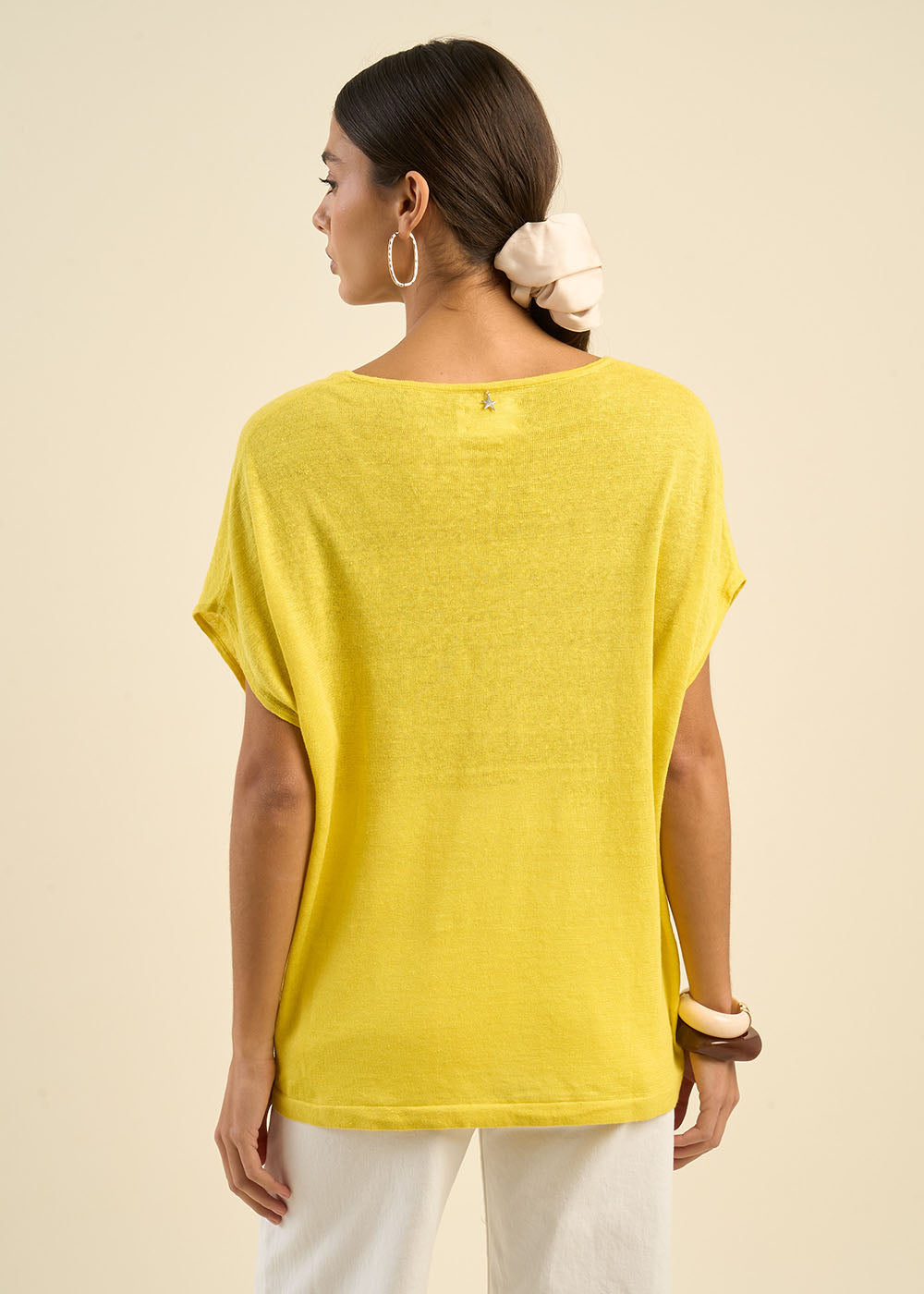 Pull sans manches col V 100% lin