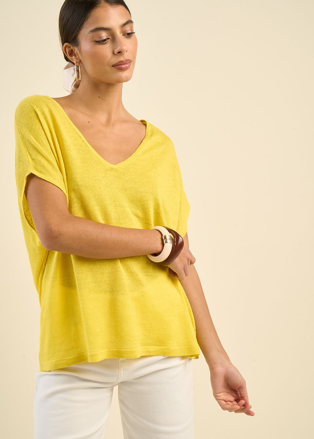 Pull sans manches col V 100% lin