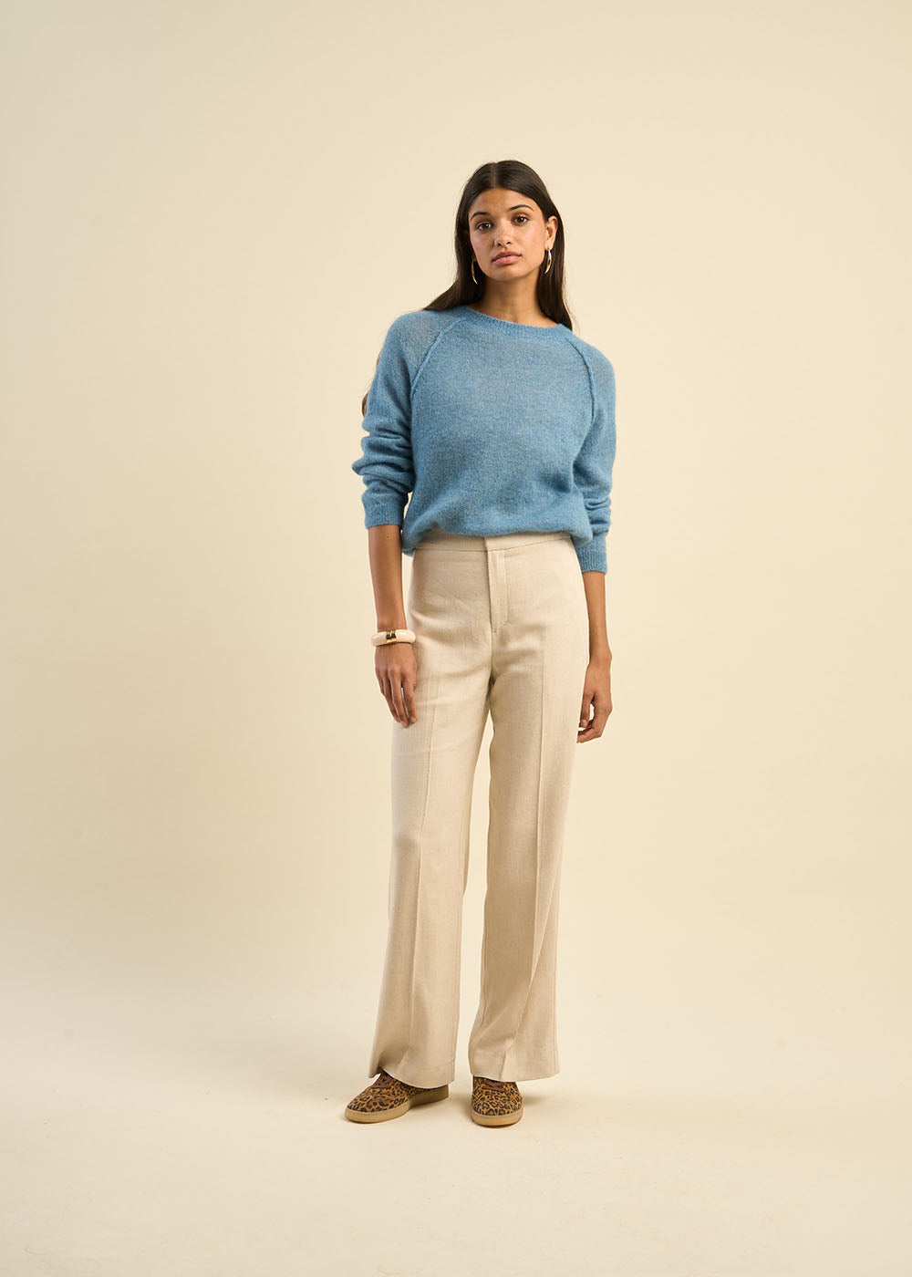 Pantalon de costume contenant du lin