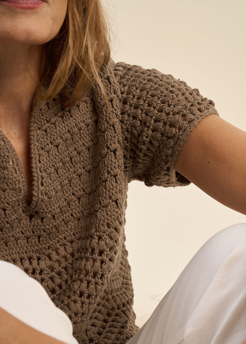 Pull en crochet à manches courtes