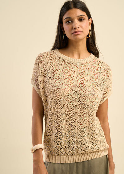 Pull ajouré à col rond et sans manches
