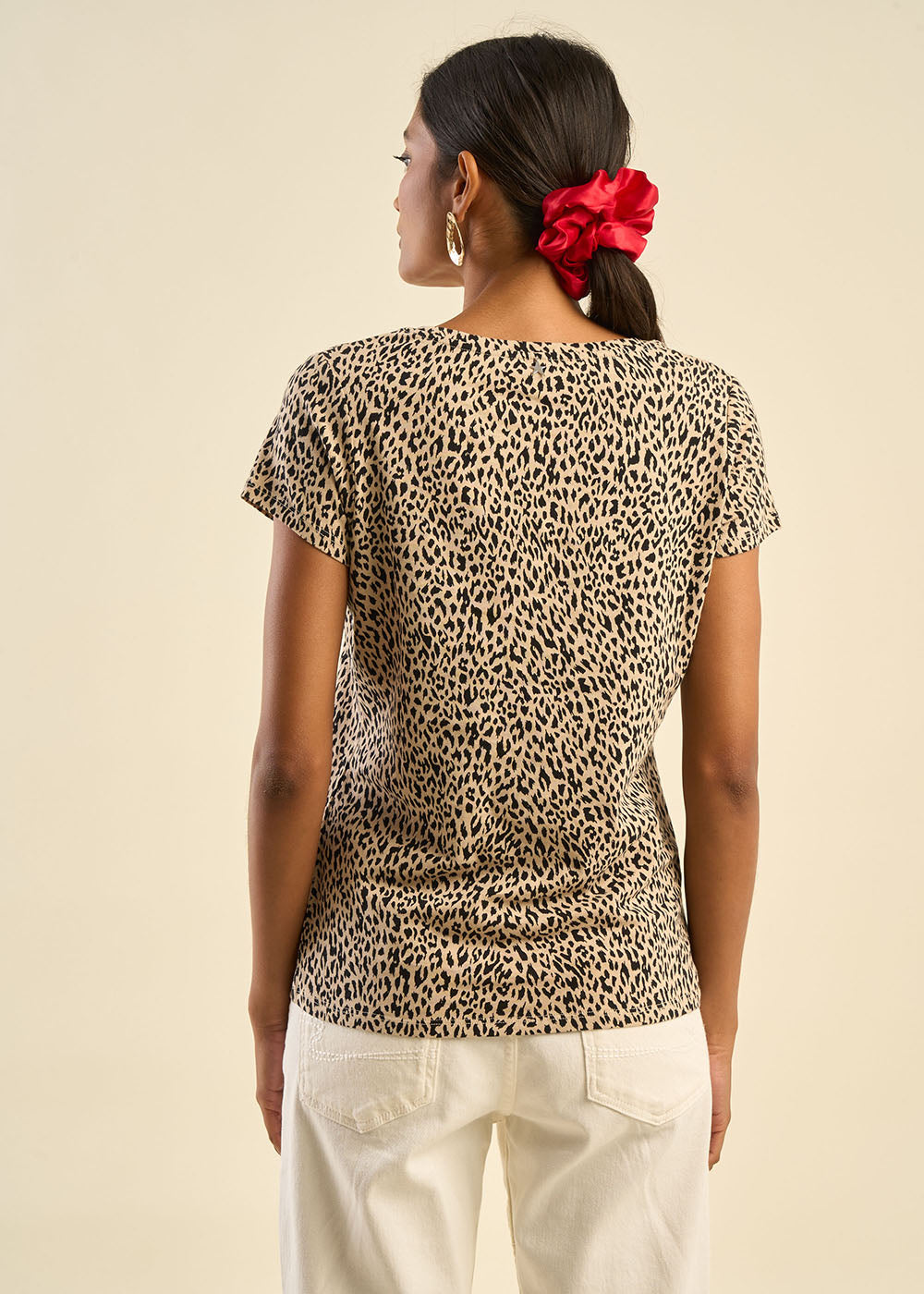 T-shirt à col danseuse imprimé léopard