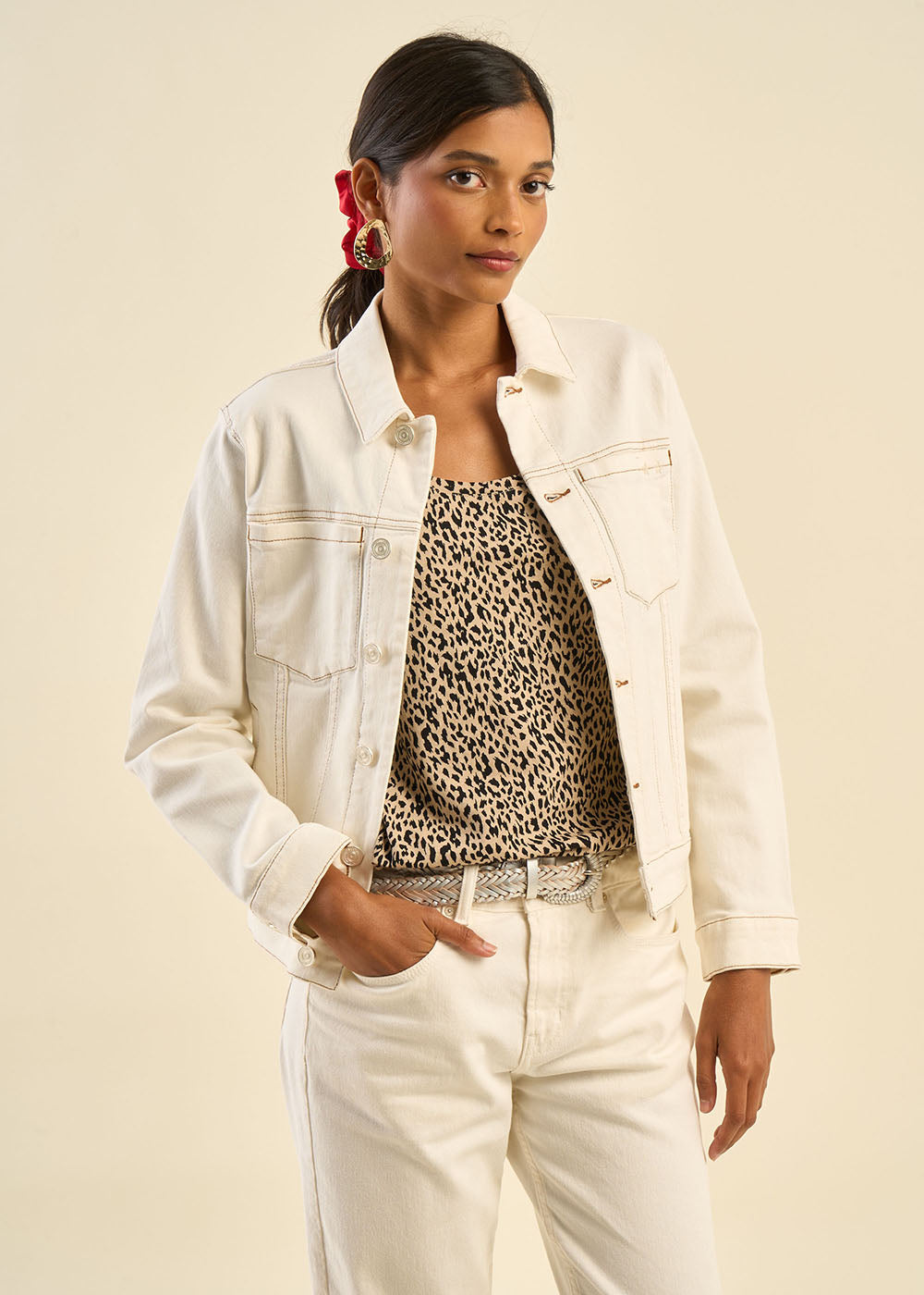 Veste en jean à surpiqûres
