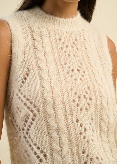 Pull à col rond sans manches torsadé