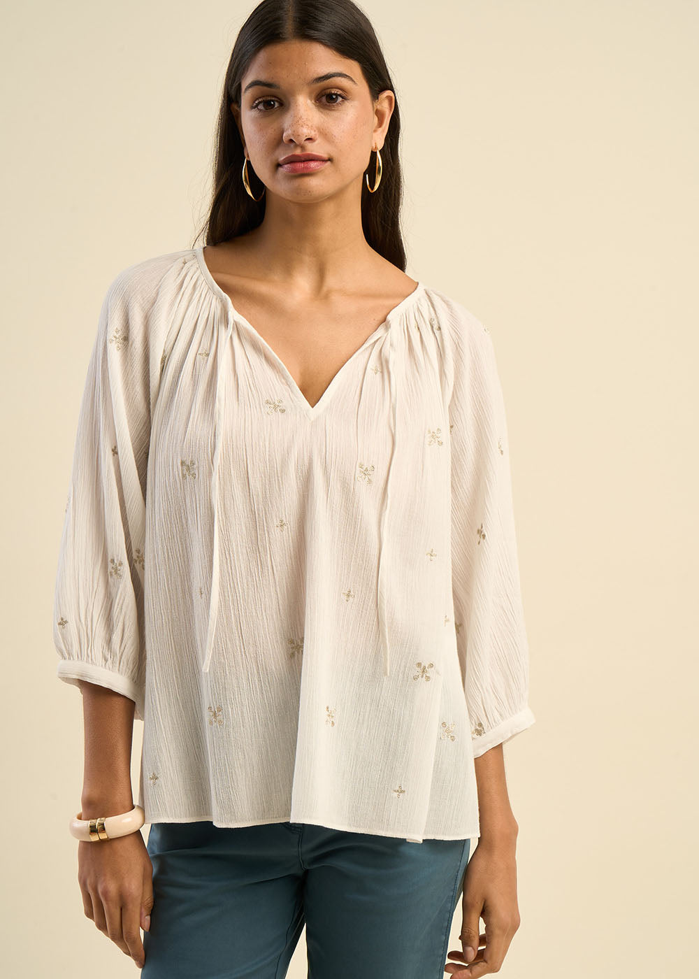 Blouse brodée