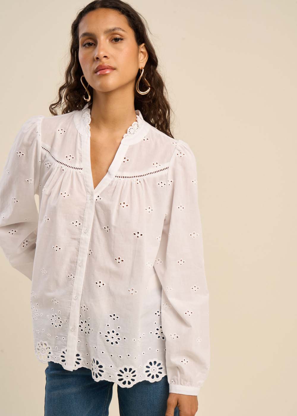 Chemise ample détails romantiques