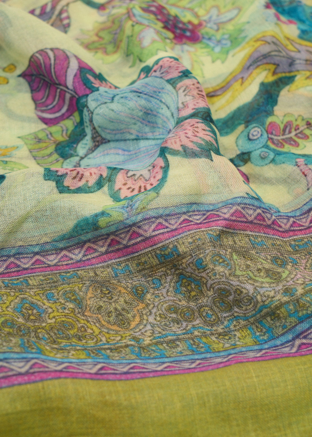 Foulard imprimé floral