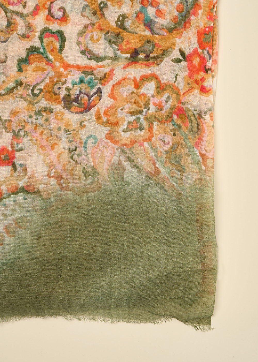 Foulard motifs floral et abstrait