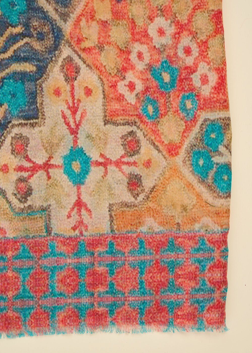 Foulard inspiration ethnique coloré