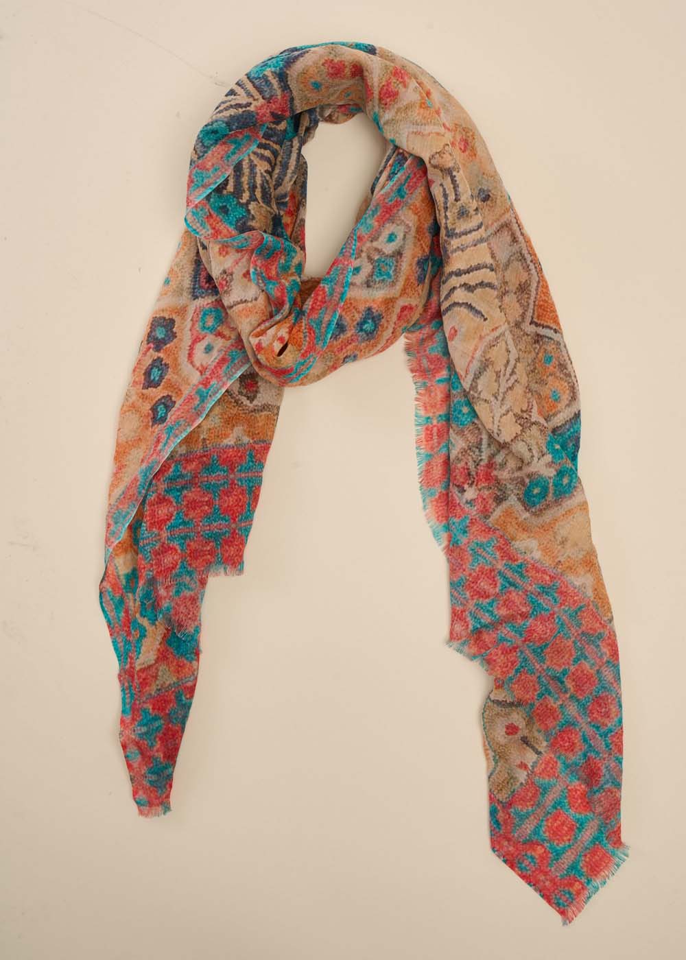 Foulard inspiration ethnique coloré