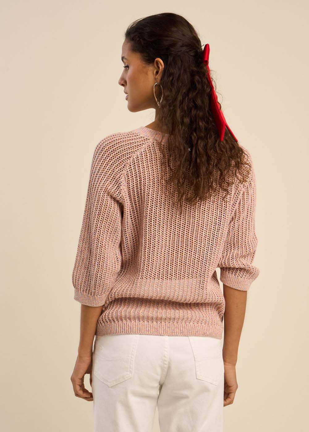 Pull léger à manches 3/4 et maille ajourée