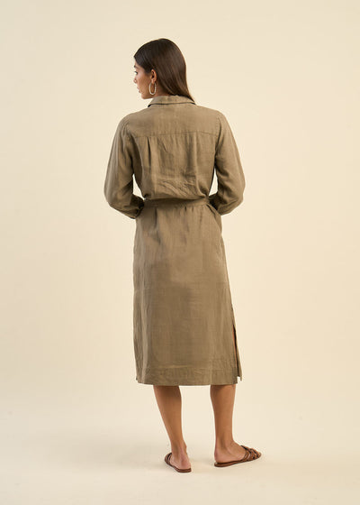 Robe chemise ceinturée à manches ajustables
