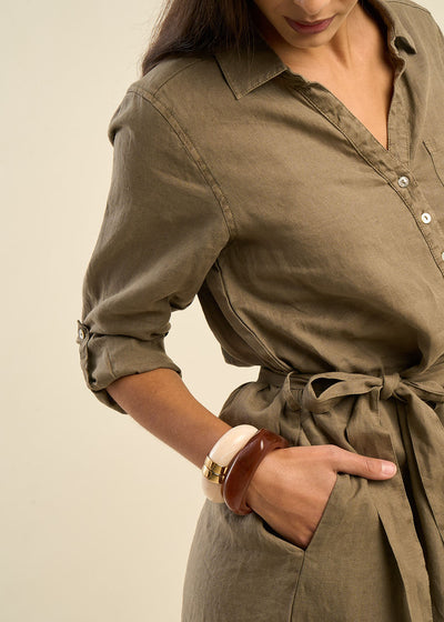 Robe chemise ceinturée à manches ajustables