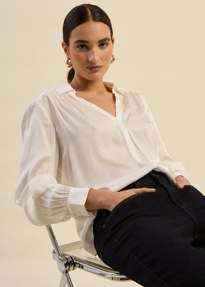 Blouse fluide à col V