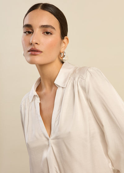 Blouse fluide à col V