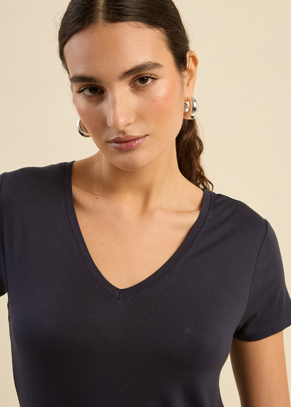 Tee-shirt col V