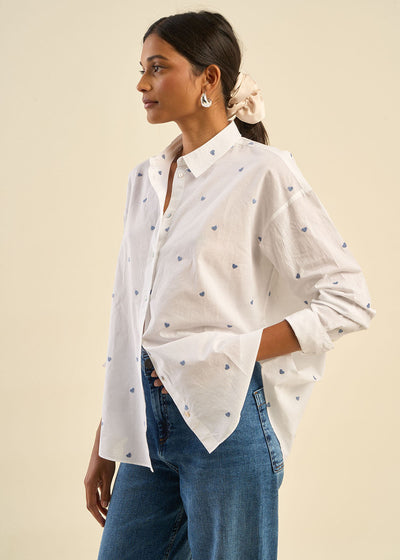 Chemise motifs petits coeurs