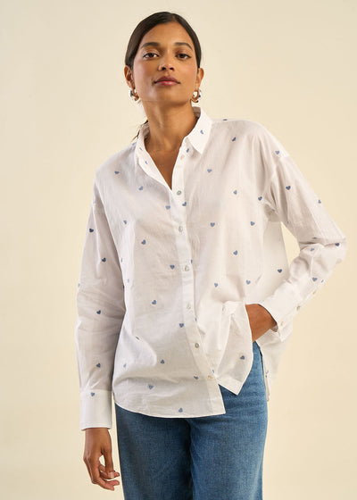 Chemise motifs petits coeurs
