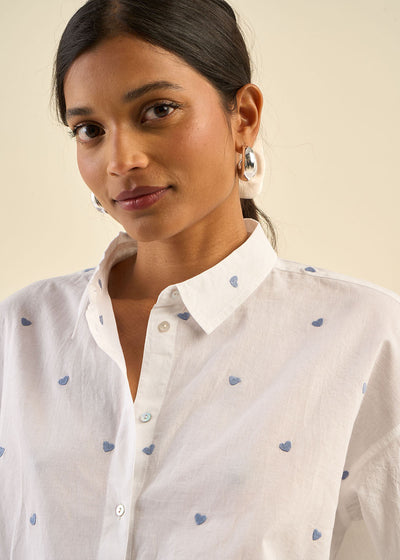 Chemise motifs petits coeurs