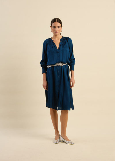 Robe chemise longue en satin