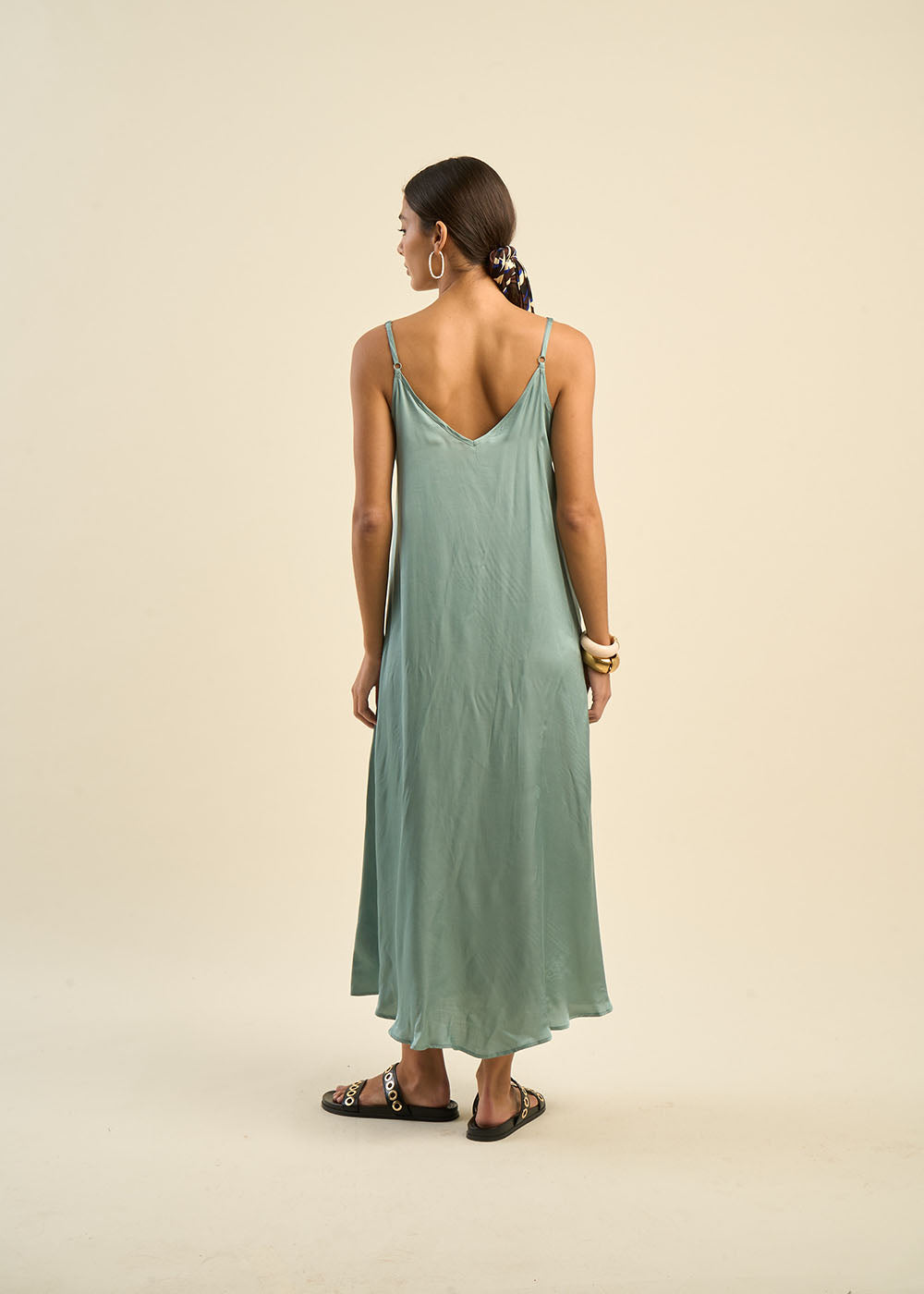 Robe longue à bretelles