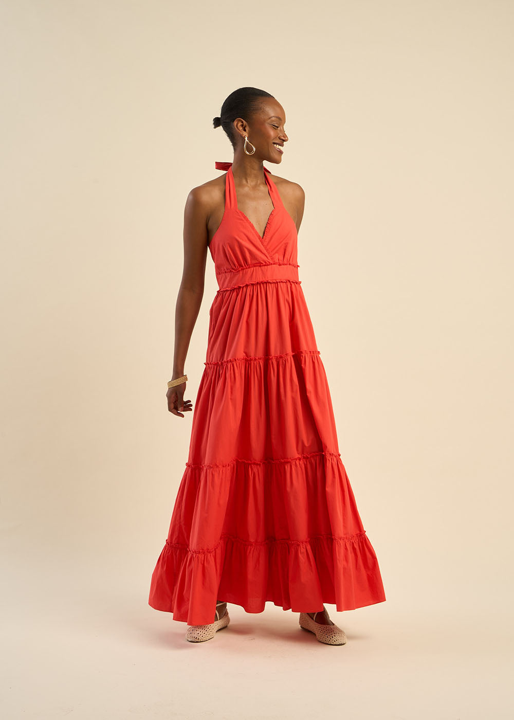 Robe longue dos nu à volants