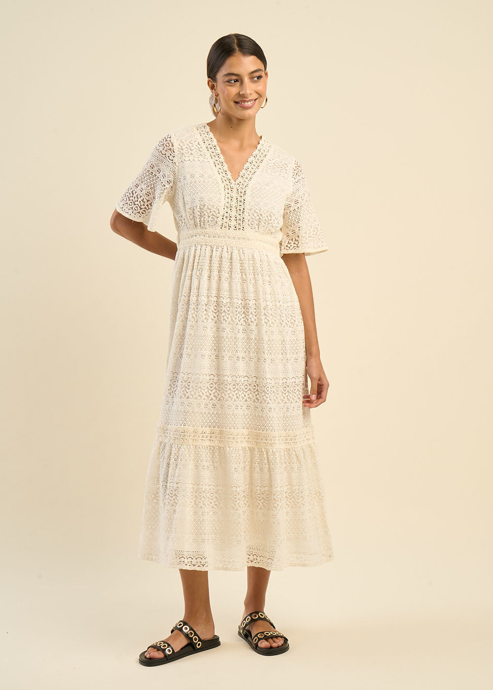 Robe longue en dentelle