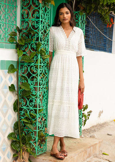 Robe longue en dentelle