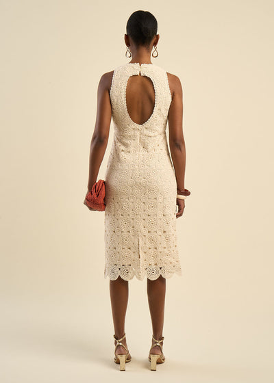 Robe en guipure dos nu