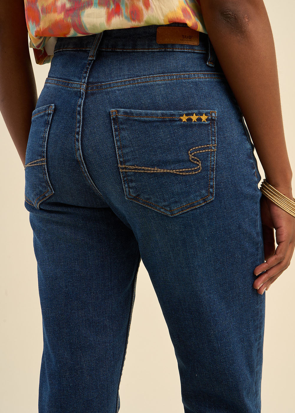 Jean droit taille haute cinq poches