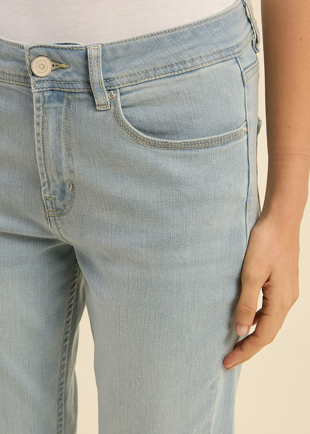 Jean boyfriend à cinq poches