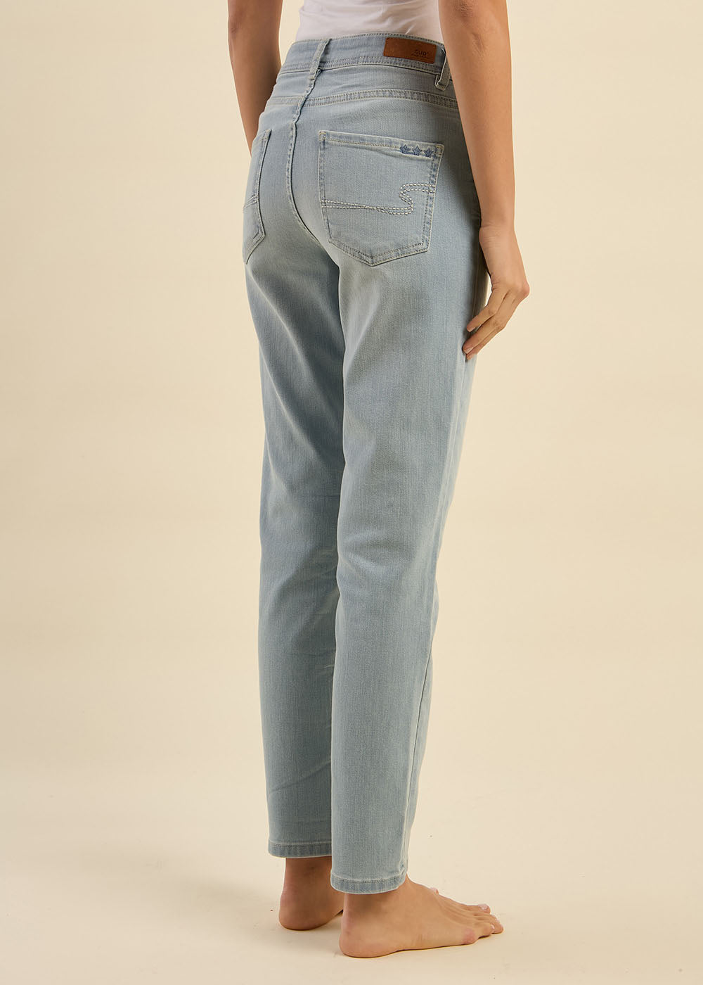 Jean boyfriend à cinq poches