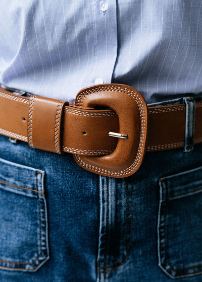 Large ceinture en cuir détails surpiqûres