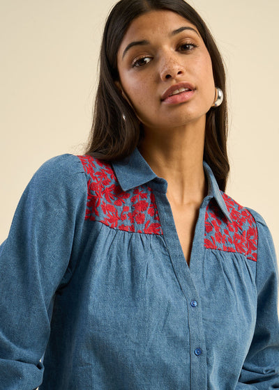 Chemise denim brodée
