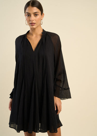 Robe courte évasée avec manches évasées