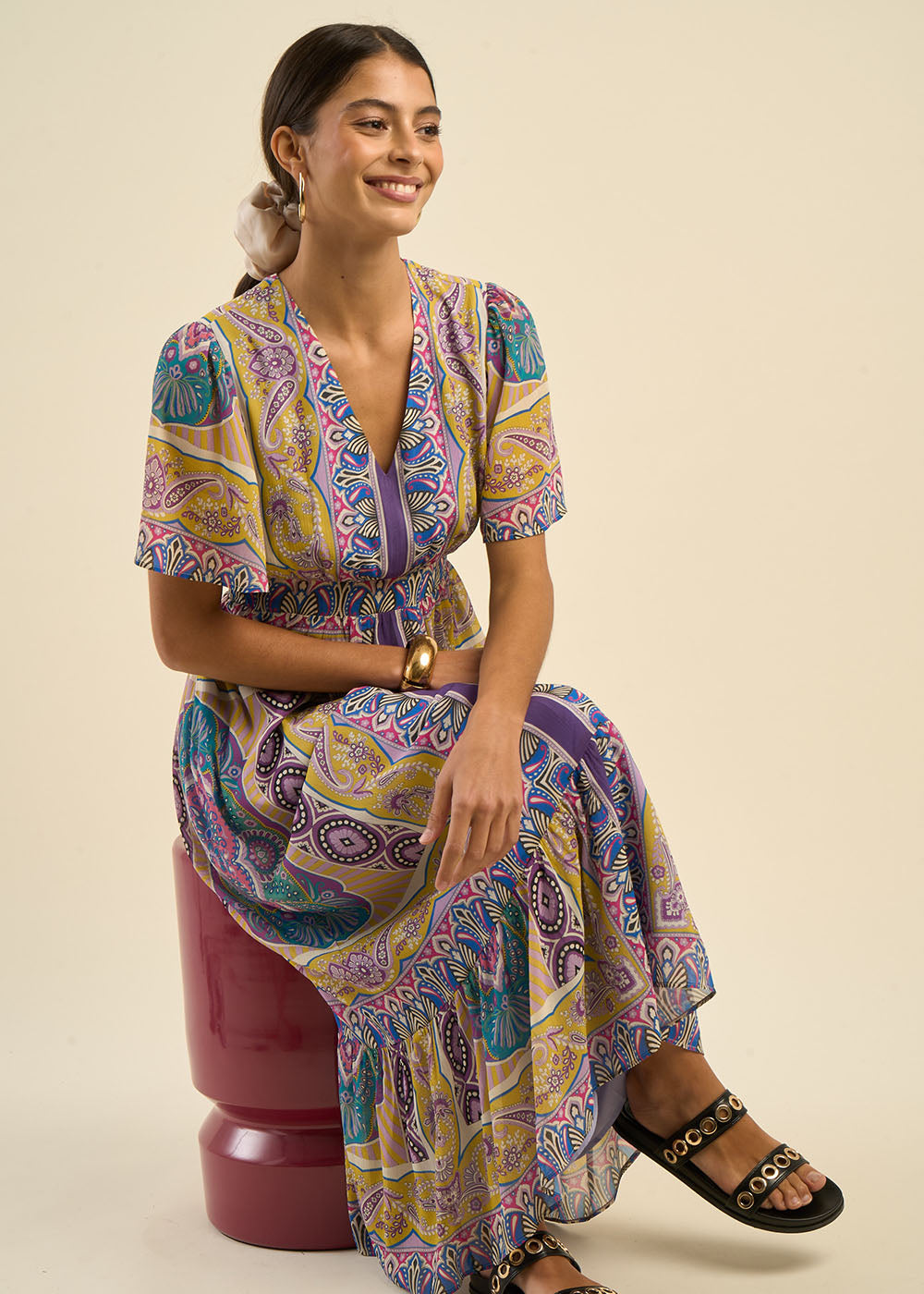Robe longue décolleté V à motifs