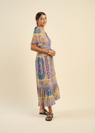 Robe longue décolleté V à motifs