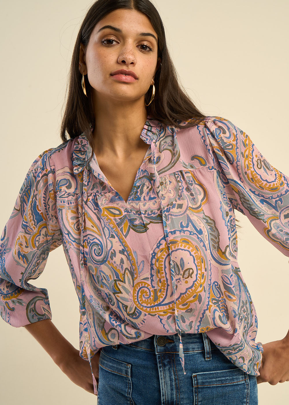 Blouse ample imprimée cachemire avec col tunisien