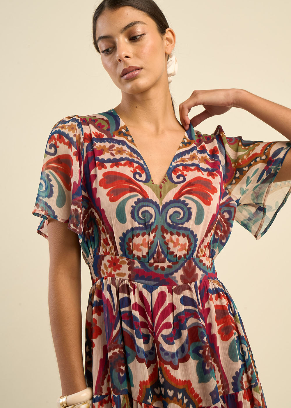 Robe longue décolleté V imprimé multicolore