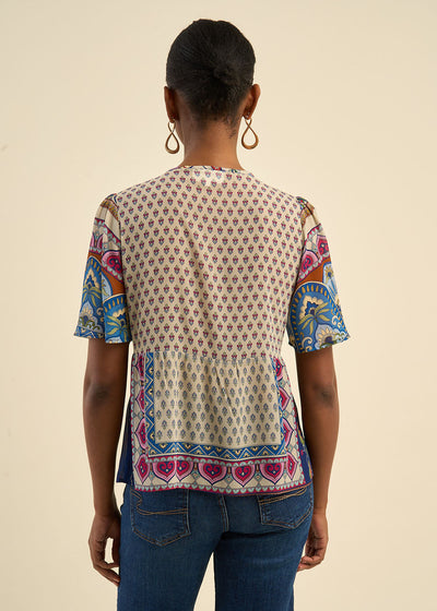 Top fluide imprimé foulard