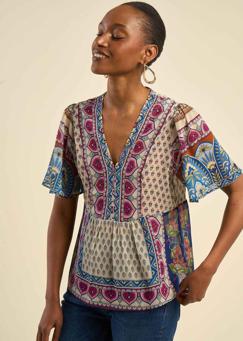 Top fluide imprimé foulard